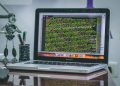 Git Hygiene as a Stealth Seniority Signal in Code Reviews